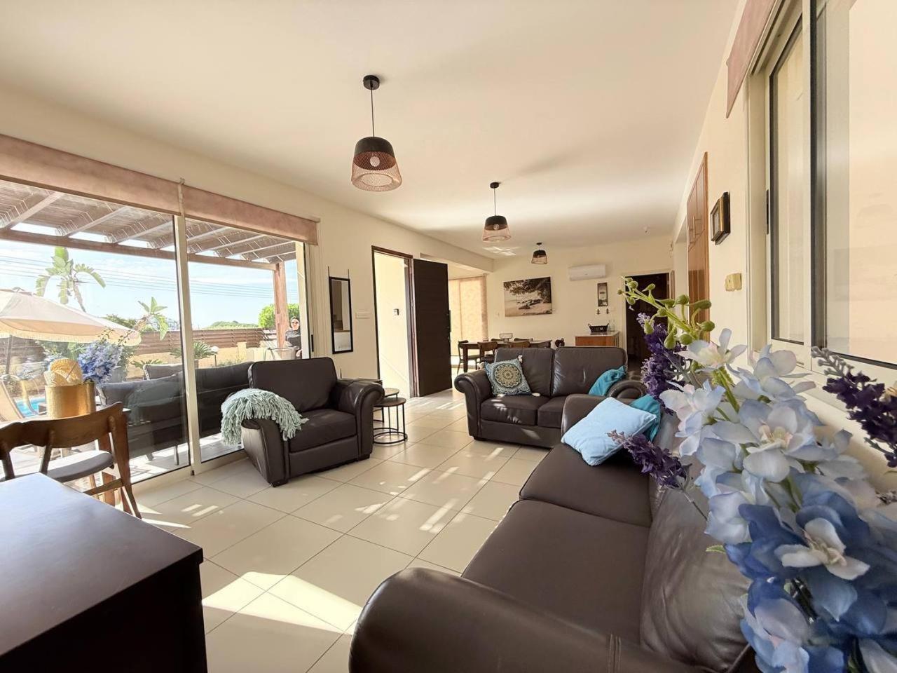 Atlantica 4 Bedroom Villa Near The Beach Protaras Exterior foto